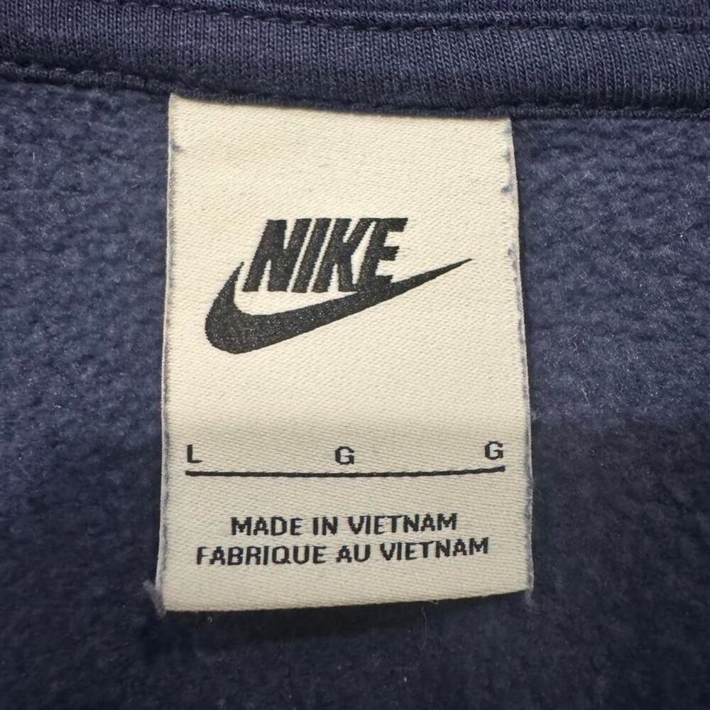 Nike Men's Navy and Blue Hoodie - Picture 3 of 3
